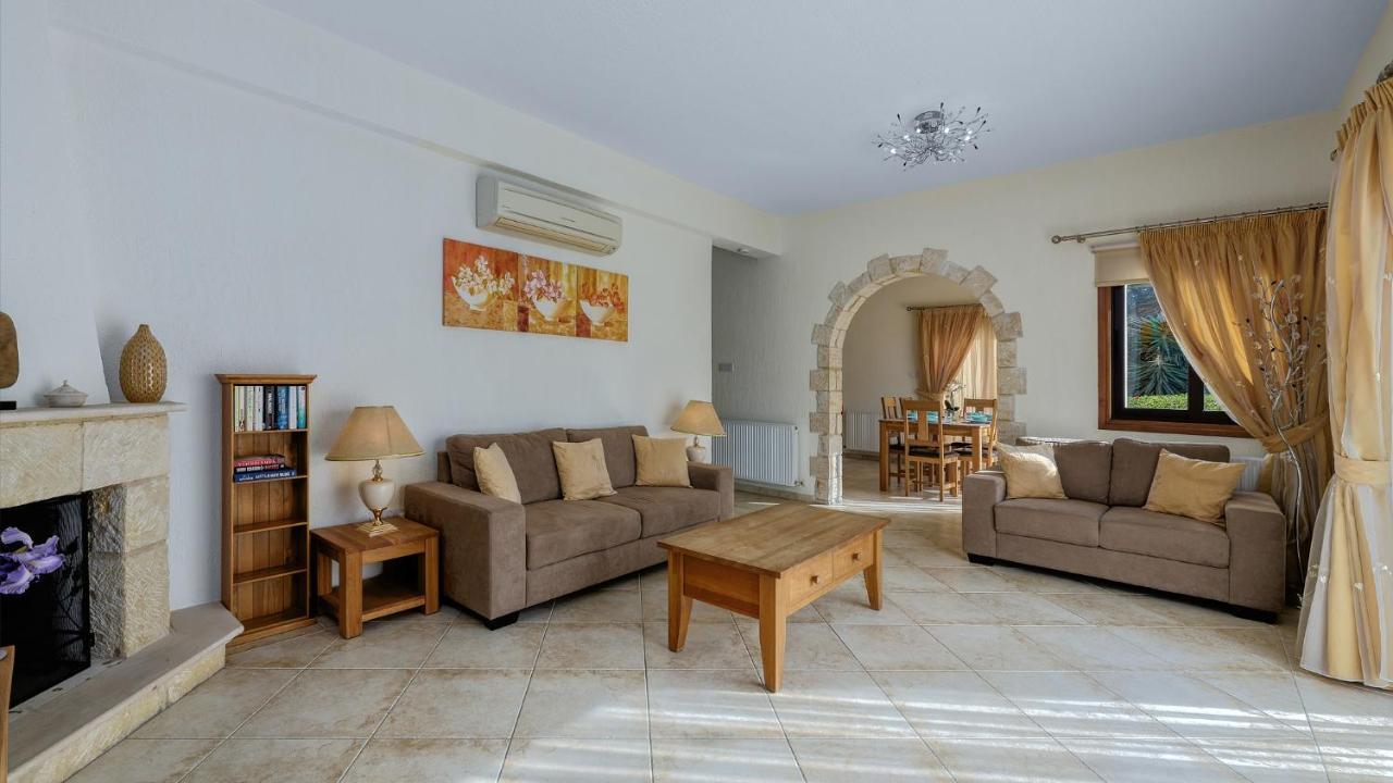 Villa Camelot By Ezoria Villas Coral Bay Luaran gambar