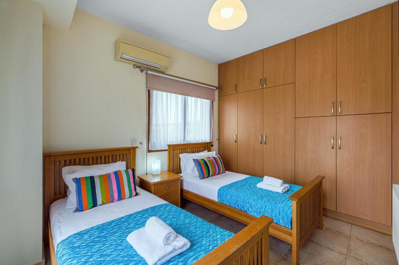 Villa Camelot By Ezoria Villas Coral Bay Luaran gambar