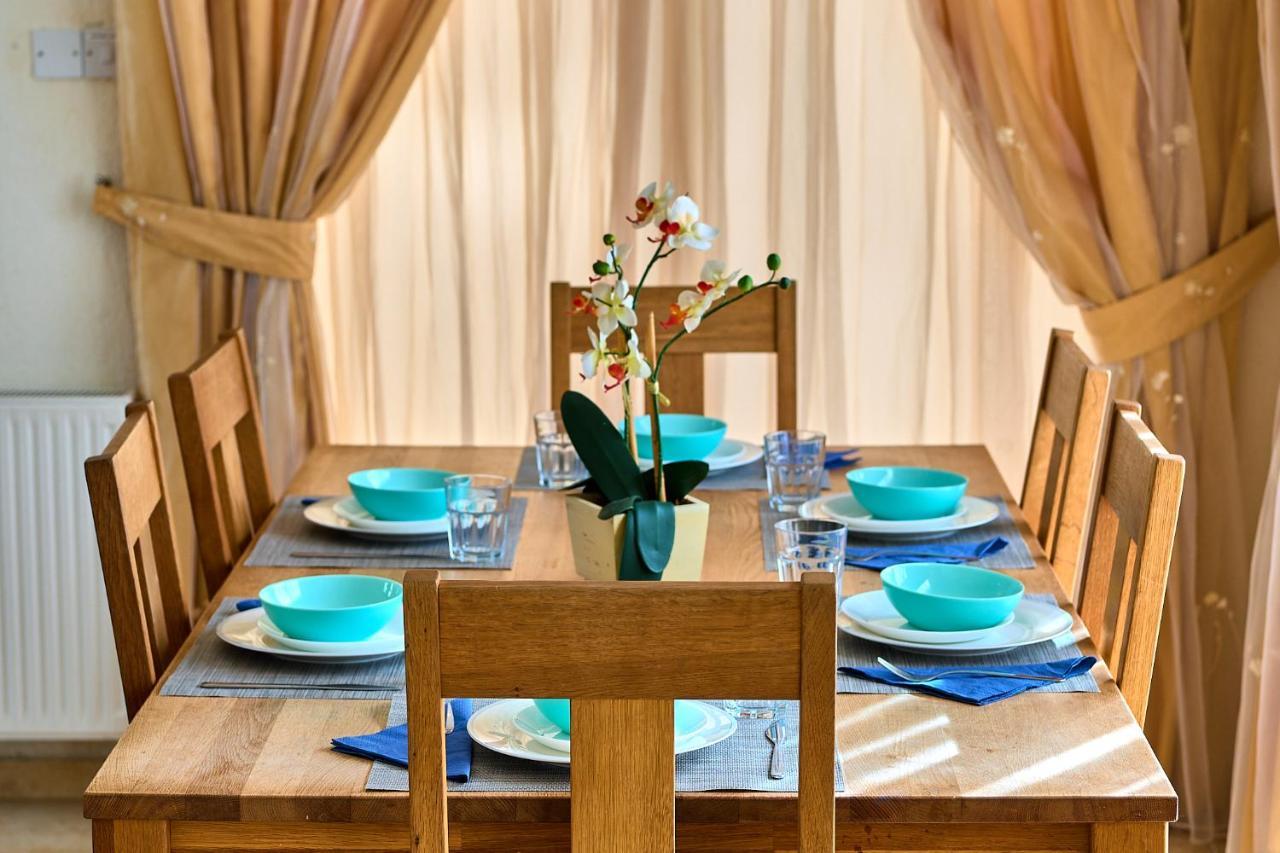 Villa Camelot By Ezoria Villas Coral Bay Luaran gambar